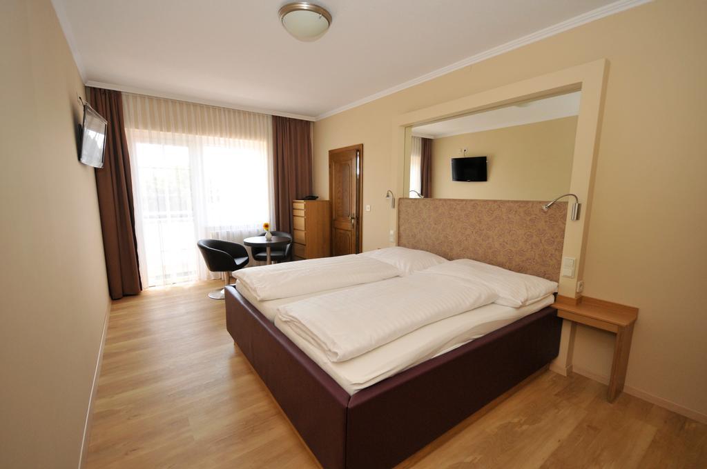 Pension Sonnenhof Moerbisch Am See Exterior photo