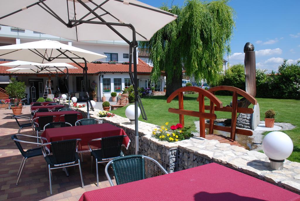 Pension Sonnenhof Moerbisch Am See Exterior photo