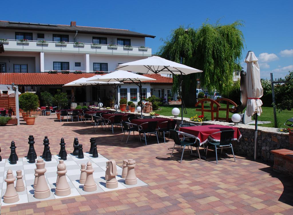 Pension Sonnenhof Moerbisch Am See Exterior photo
