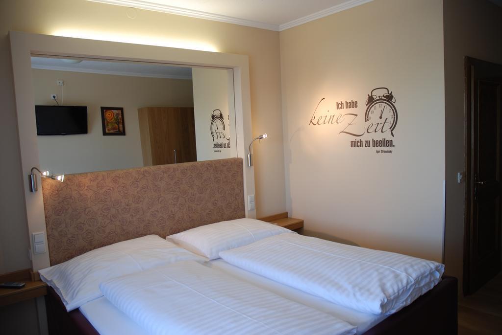Pension Sonnenhof Moerbisch Am See Exterior photo